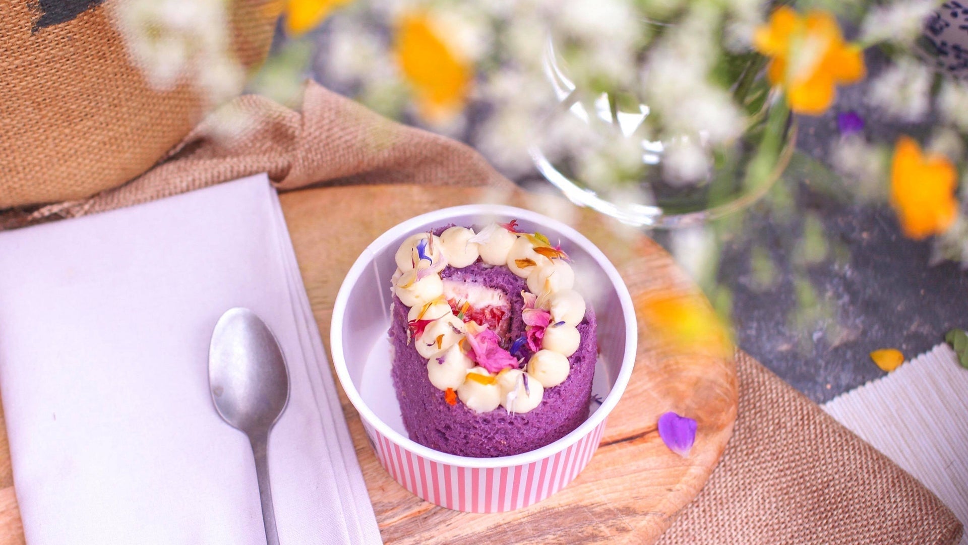 Blueberry flavoured cake