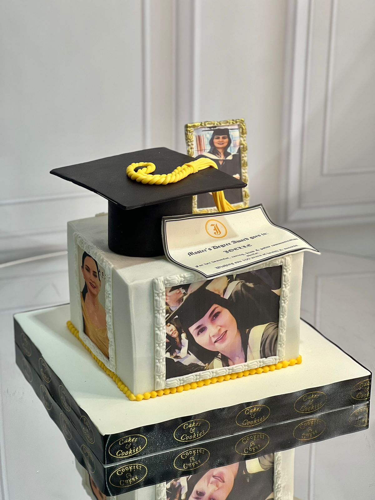 Graduation Cake 32