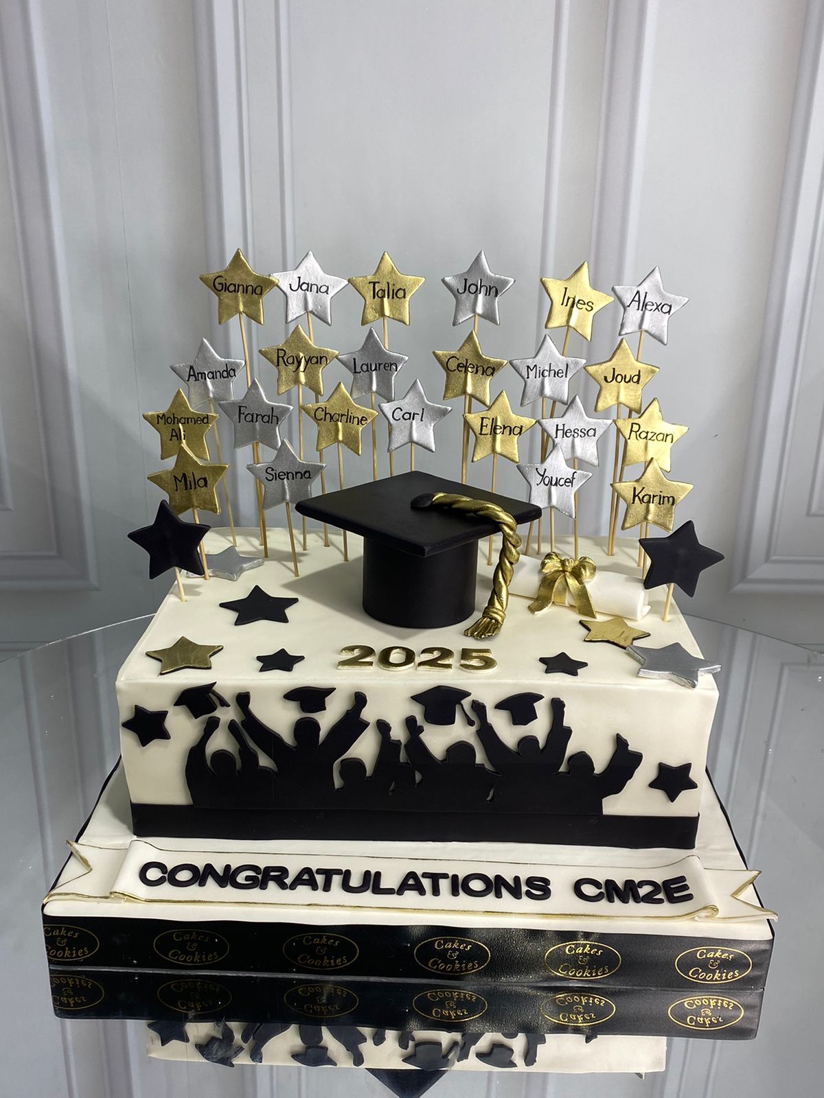 Graduation Cake 19