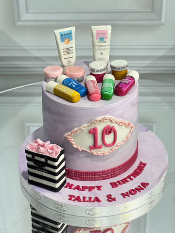 Makeup Cake 1