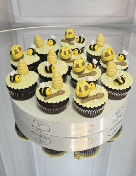 Bee Cakes